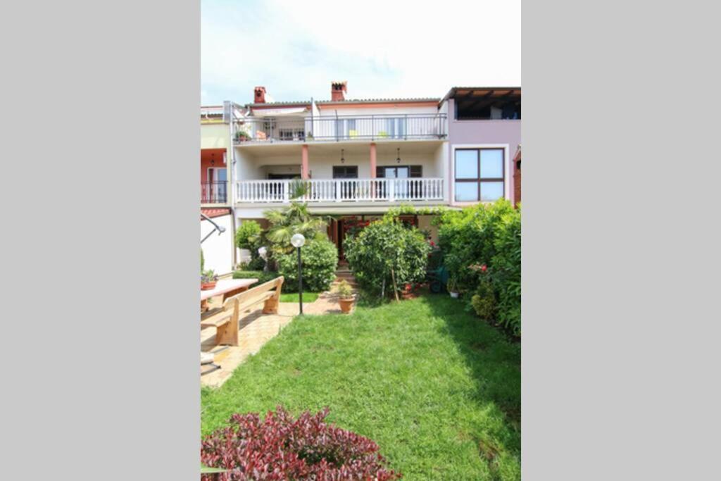 Apartments Kristina Fazana D Exterior foto